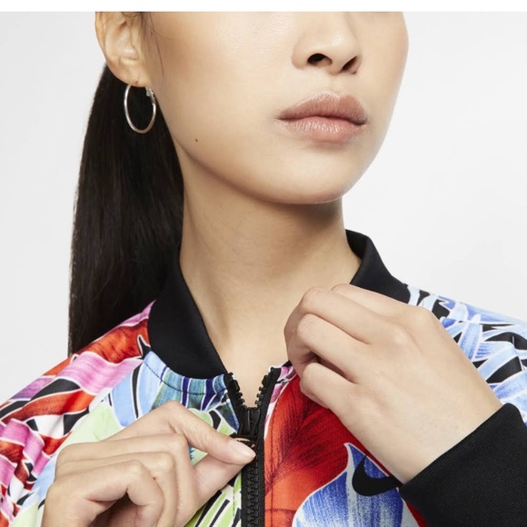 Nike NWT Small Hype Floral Bomber Zip Up Jacket - Picture 5 of 8